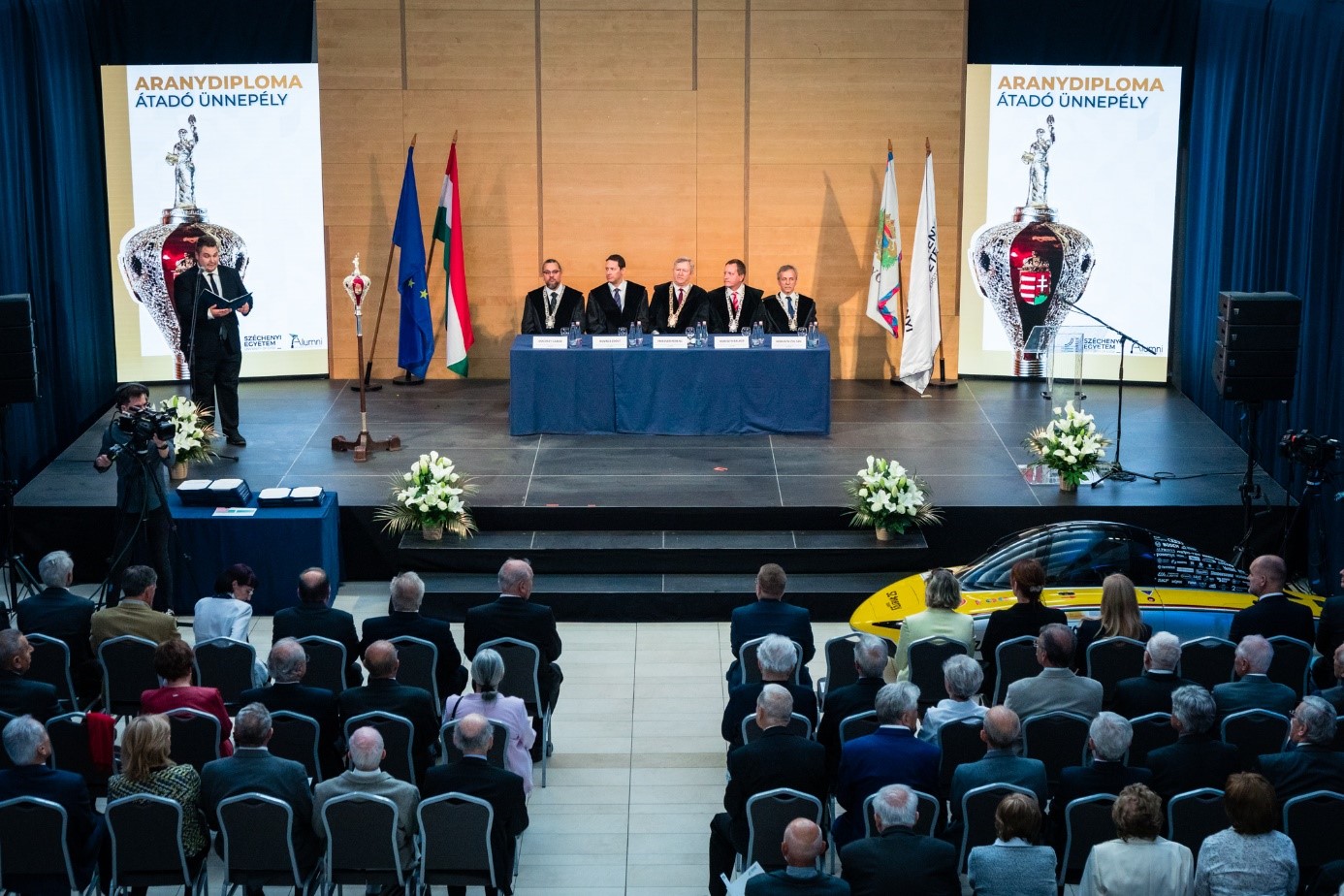 aranydiploma-átadó.jpg